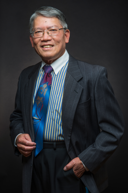 常勇男